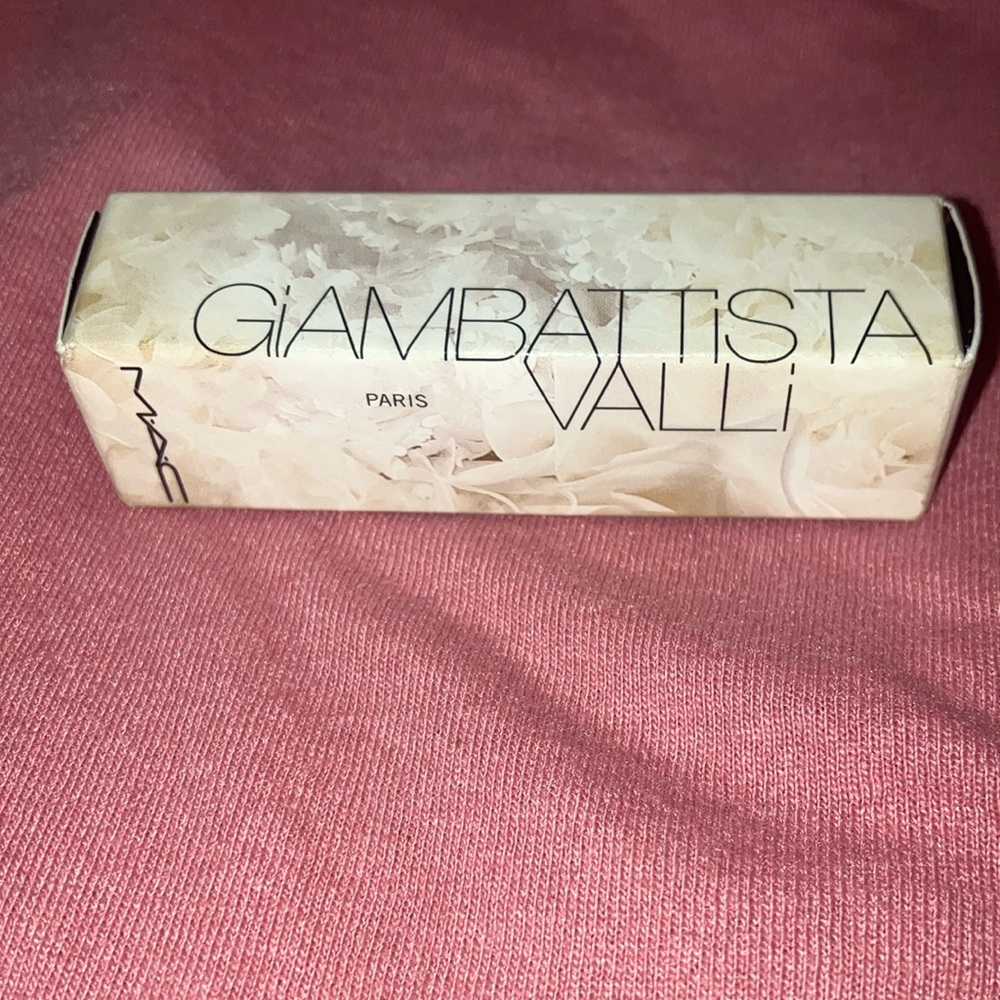 MAC Giambattista Valli Lipstick - Charlotte
